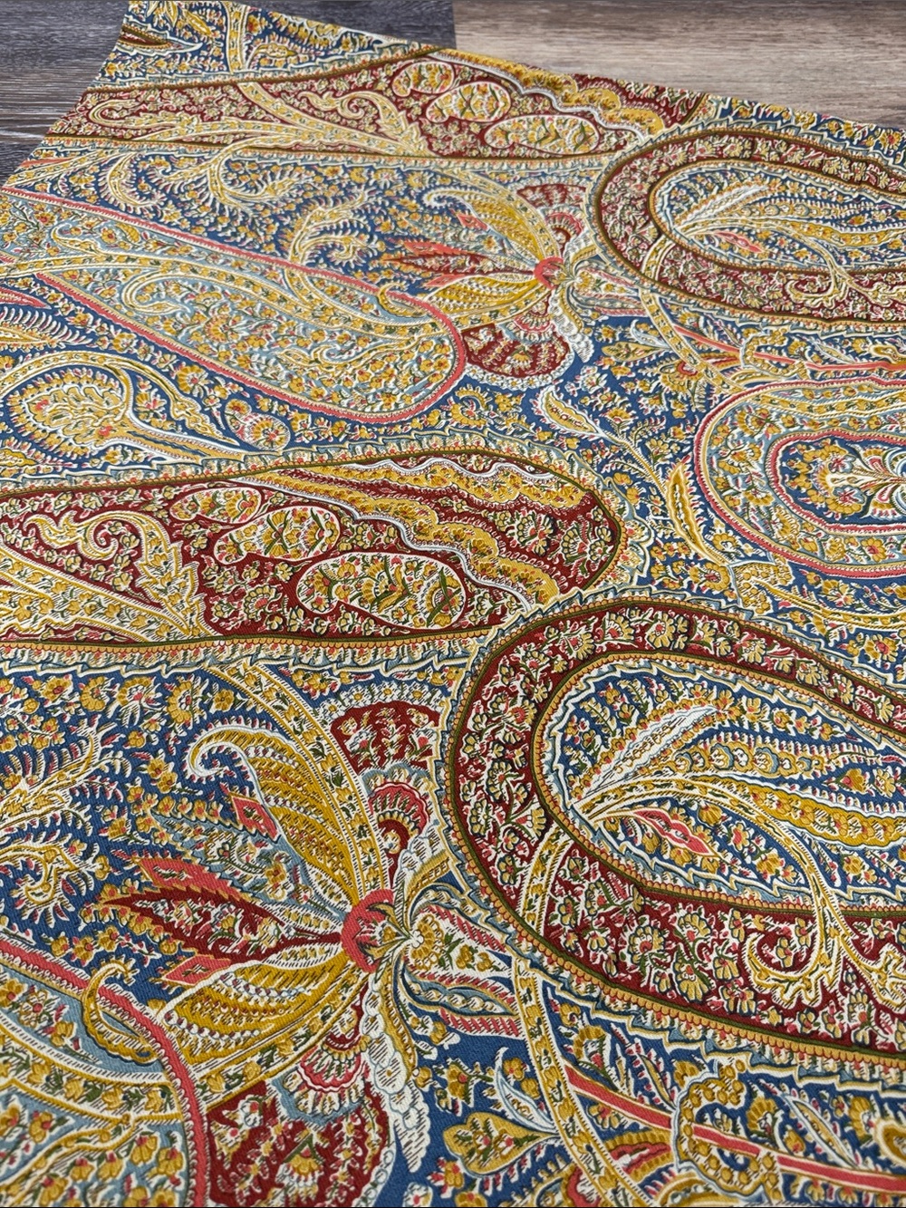 Williams- Sonoma Aurora Paisley textile, tablecloth or drape, 70”x108”